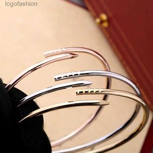 Designer Bangle For New 3mm Thinner Nail for Women Cuff Bracelet Couple Gold Titanium Steel Jewelry Valentines Day Gift