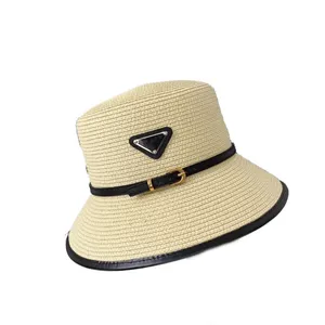 パープルブルーストローハットPデザイナー帽子のためのファッションシンプルなレター印刷マルチカラーゴロ夏屋外植物織りビーチフィッシャーマンハットホローPJ088 H4