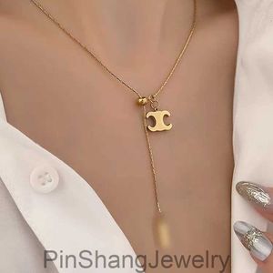 Triumphal Arch Pulling High end Versatile Light Luxury Fashionable 18K Gold Titanium Steel Necklace Womens Simple collarbone Chain