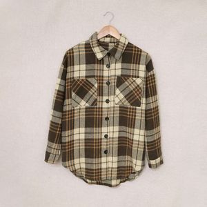 Autumn Plaid Shirt Coat (female) Winter New Long Sleeve Button Loose Contrast Coat (female) 2 EEQX