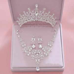Halsketten Taobao Heißer Verkauf Neue Mode Braut Halskette Kopfbedeckung Dreiteilige Krone Hochzeit Zubehör Ornamente Spot Großhandel