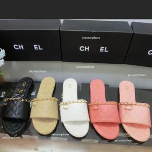 2024SS Designer Paris explosive women's leather sandals Summer beach luxury channel chain casual flat slippers Women's classic metal letter flip-flops