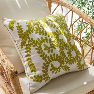 Zielone liście lilia z doliny Kwiat haftowana poduszka poduszka poduszka Morden Casual Cotton Case Sofa Decro 45x45cm 240327