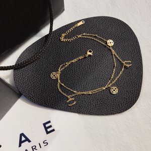 Designer Boutique Cavigliere di gioielli Nuovo regalo di compleanno Cavigliere a catena Acciaio inossidabile Non cambia colore Piedi affascinanti Catena Accessori di gioielli stile casual quotidiano