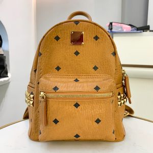 Wholesale MC Backpack Knapsack Fashion Designer bag Men Women's travel Back pack handbags 3Sizes Bookbag Shoulder Bags Designer back packs clutch totes School Bag