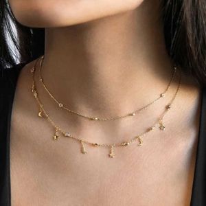 Anhänger Halsketten 2024 Gold Silber Farbe Charme Mond Stern Cz Station Kette Choker Halsketten Für Frauen Mode Weihnachtsgeschenk Kurze Halskette schmuck Q240402