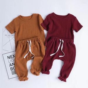 Set di abbigliamento Neonati maschi Estate neonato in cotone nato pantaloncini T-shirt a maniche pantaloni ragazza pigiama di lino vestiti abiti