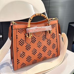 中空竹のジョイントハンドヘルドショッピングバッグトートバッグデザイナー女性ハンドバッグ高品質のデザイナーバッグリムーバブルショルダーストラップ高品質のショーラー財布