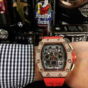 Luxury Mens Watch Richa M Högkvalitativ Watch Designer Automatisk mekanisk klocka Vattentät rostfritt stål Fodral Panchromatisk handledsgummi som säljer V3RB