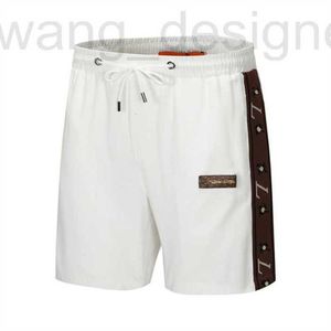 Pantaloncini da uomo firmati Pantaloni da spiaggia Leggeri ad asciugatura rapida moda comfort estivo stile ampio pantaloncini da bagno casual Designer sportivo modello da corsa asiatico JUGR