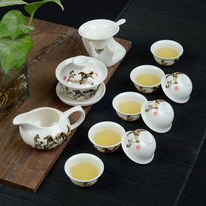 Offerta speciale di fabbrica Set da tè in ceramica Set regalo Set Kung Fu Ciotola con coperchio in porcellana bianca Regalo promozionale blu e bianco Logo personalizzato