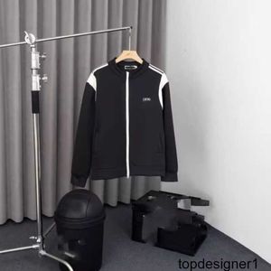 Designer LU Luo Jia Versione corretta Alta qualità 24ss Nuovo cappotto ricamato Giacca Tendenza moda OL Unisex P22V