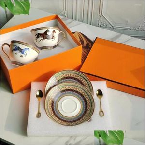 Tazze Piattini Cavallo Set da caffè Tazza in ceramica Porcellana Servizio da tè Regalo di lusso Bone China Decorazione di nozze Bicchieri Consegna a domicilio G Dhlcf