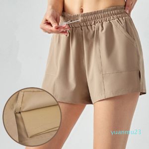 Pantaloncini da yoga da donna da corsa fitness all'aperto pantaloni da yoga traspiranti a vita alta ad asciugatura rapida