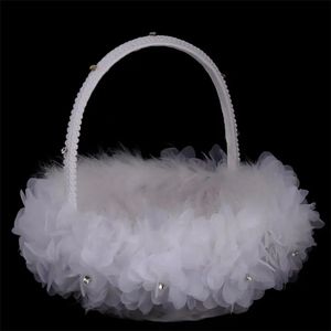 Flower Girl Baskets The Fabric Lace Decoration Cute Handle Basket White for Wedding 240318