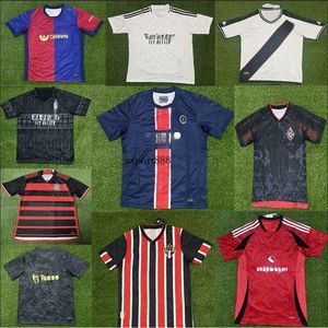 Versão tailandesa da camisa do clube São Paulo Paris da Gama AC Four Away do Flamengo