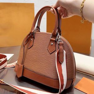 BB Designer Bags Women's Shoulder Bag Canvas Bag Letter Shell Fashion Casual Designer Luxury Shoulder Webbing Handbag Round One Shoulde