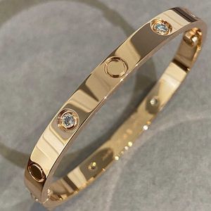 Carts Armband V Gold High Edition Classic Love Wide Fifth Generation Armband Womens 18K Rose Plating Fashion Light Luxury Mervatile ParP7Y00