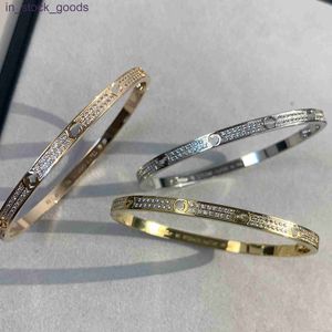 Hochwertiger Designer-Armreif Carter Pure V Gold 18K Roségold LOVE Narrow Wide Full Diamond Full Sky Star Armband Straight Original 1:1 mit echtem Logo