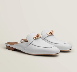 Kvinnor Vinter loafers glider oz mules svart läder beröring sliver spänne fast färg kalv hud läder utomhus platt oxfords loafers skor med ruta 35-42