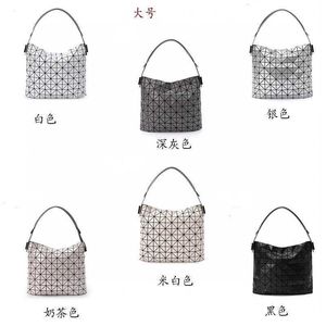 Дизайнерские сумки для женских зазоров.