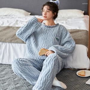 Hemkläder 2024 Coral Fleece Woman Winter Pyjamas Loose Round Neck Long Sleeve 2 Pieces For Women Fashion Haze Blue Pyjama Girl