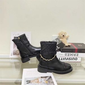 38% DI SCONTO Scarpe firmate Xiaoxiangfeng Autunno / Inverno Catena in vera pelle con tacco spesso rialzato Stivali corti da cavaliere per donna