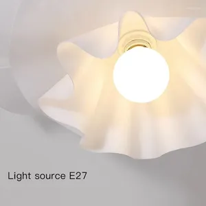 Taklampor Fashion White Flower LED Light Art Decor Suspendered Lamp för kök vardagsrum loft sovrum hem fixtur designer