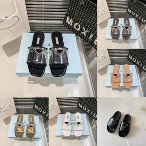 Designer äkta triangel tofflor broderade bländande kvinnor glider lyxiga nya mode sandaler sommarstrand plattskor flip flops broderi dubbla mulor tofflor