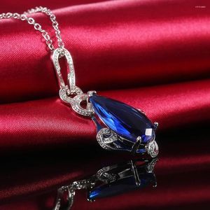 Collane con ciondolo Collana vintage in pietra acrilica blu a forma di pera Huitan per le donne, gioielli per feste da ballo, regalo di anniversario, commercio all'ingrosso femminile