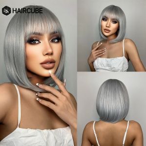 Peruklar Kısa Düz Bob Saç Modeli Saç Perukları Patlamalı Kadınlar İçin Isıya Dayanıklı Sentetik Peruklar Gümüş Gri Cosplay Doğal Peruklar