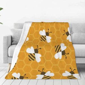 Filtar Bee Hive Flanell Filt Cute Insect Cartoon Animal Super Soft Bedding Kast för resor Roliga sängöverdragssoffa