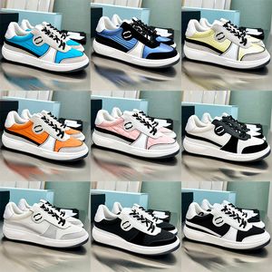 Female Designer 2023SS Hot Style Panda Sneakers Cookie Shoes Panda Board Shoes Black White Color Matching Thick Sole Casual Sports Board Shoes Womens Size 35-42