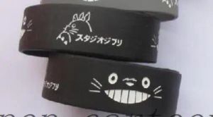 Armband nya 50st populära min granne totoro armbands silikonfrämjande fylld i färgarmband t31