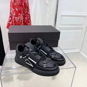 Alta qualidade Famous Brands Fashion Sneakers Designer VLT Men Shoes Sneakers Air Running Sports Unissex Men tênis tênis