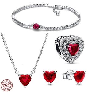 Charms 925 Sterling Silver Armelets smycken Fem-delad uppsättning blink Red Heart Series Designer Armband Halsband Ring Diy Fit Pandoras Vacker gåva till flickvän