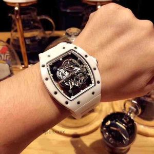 Luxury Mens Watch Richa M Högkvalitativ Watch Designer Automatisk mekanisk klocka Vattentät rostfritt stål Panchromatiskt handledsgummi som säljer 1ccm