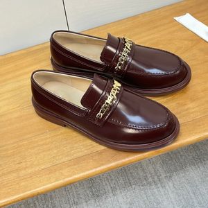 Luxuriöse Damen-Designer-Kleiderschuhe, runde Zehen, flache Slipper, glänzendes Kalbsleder, Metallkette, weinrote Plattformen, Oxford-Pantoletten, Slip-on-Ballerinas, schwarze Sandalen