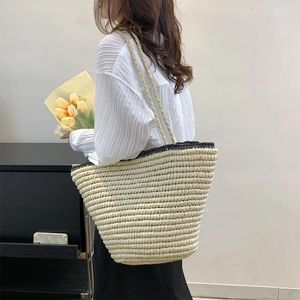 Totes Bohemian Style Handbag 2024 Summer Straw Woven Bucket Bags Retro Färg Kvinnor axelväska stor kapacitet strandshopping