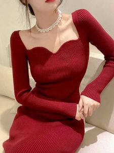 Vintage Harajuku Slim Sweater Dress Women Winter Winter Long Rleeve Bodycon Dzianint Sukienki midi imprezowe klub Klub Kobieta 240320