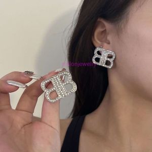 jewelry bb earring Fashion Shining Diamond Double B Letter Earrings for Female Minority Design Sense High Grade Cold Wind Mesh Red Silver Needle Earrings