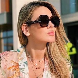 Solglasögon för kvinnors high-end internetkändisar som säljer solskydd Stor ram rund ansikte bantning solglasögon