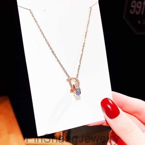 D-letter necklaces womens niche design fashion simple net red temperament light luxury neck chain pendant collarbone chain does not fade