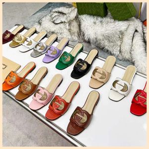 Kadın yaz terlik slaytları bayanlar terlik gerçek deri marka tasarımcı sandaletler düz topuk markası çok yönlü deri lüks rahat rahat flip flop boyutu 12 35-43