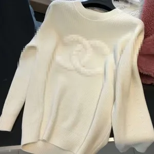 Nuovo abbigliamento leggero e lussuoso, tendenza C, maglione dimagrante sciolto con scollo a V, morbido e ceroso, con spalle scoperte