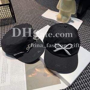 Lüks Kapaklar Tasarımcı Bowknot Şapkası Kadınlar için Donanma Ördek Dil Şapkası Yaz Açık Güneş Şapk