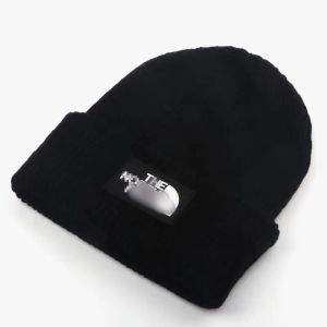 Setler Şapkalar Eşarplar Setler Beanie/Kafatası Kapakları Klasik Tasarım Kuzey Örgü Şapka Erkek ve Kadın Kış Modası Sıcak Beanie Açık Rüzgar Geçirmez W