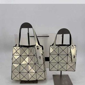 Designer -Taschen für Frauen Clearance Sale Box Grid Damen 2024 Tasche Glossy Diamond Japanisch eine Schulter tragbare Originalmodik und quadratisch vielseitig