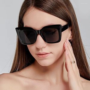 Sunglasses European American Style Women Fashion Trendy Square Shape Sun Glasses For UV Protection Men