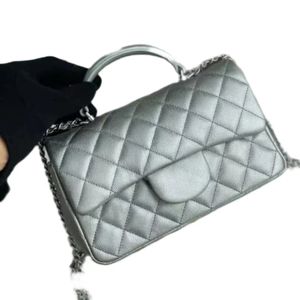 Projektantka mody damska mini łańcuchowa torba kawiorowa skóra oryginalna łańcuch sprzętowy kontrola diamentu Flip Bag Casual Everything Ręcznie Crossbody Bag